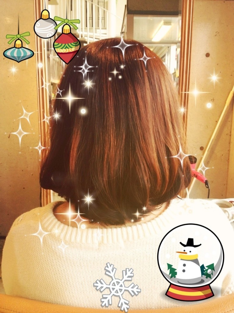 12月18日記事「クリスマス☆ヘアカラー」画像後ろ姿